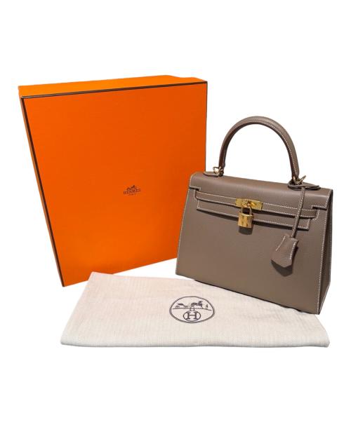 HERMES（エルメス）HERMES (エルメス) Kelly25 ケリー25外縫い/ヴォーエプソン/エトゥープ/ゴールド金具/K刻印：2025年製  エトゥープ サイズ:25の古着・服飾アイテム