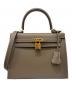 HERMES（エルメス）の古着「Kelly25 ケリー25外縫い/ヴォーエプソン/エトゥープ/ゴールド金具/K刻印：2025年製 」｜エトゥープ