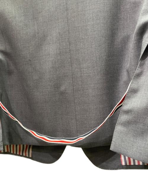 Thom Browne（トムブラウン）Thom Browne (トムブラウン) 4Barスーツジャケット ライトグレー サイズ:4の古着・服飾アイテム