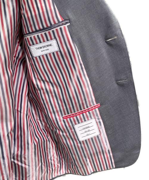 Thom Browne（トムブラウン）Thom Browne (トムブラウン) 4Barスーツジャケット ライトグレー サイズ:4の古着・服飾アイテム