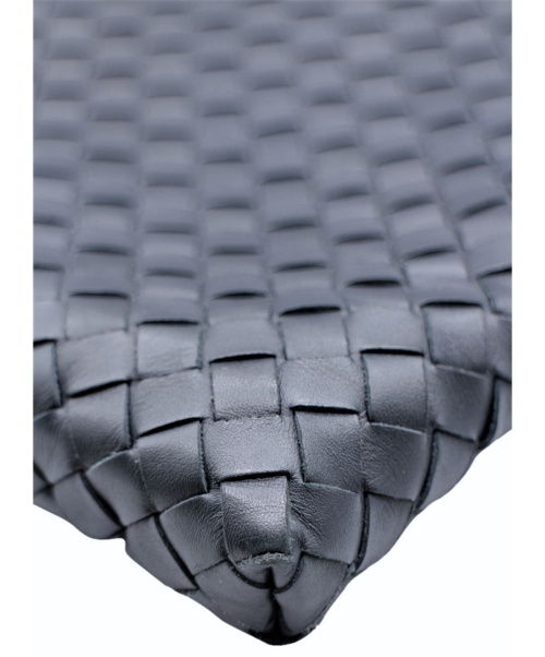 BOTTEGA VENETA（ボッテガベネタ）BOTTEGA VENETA (ボッテガ ヴェネタ) イントレチャート ショルダーバッグ ネイビー サイズ:- イントレチャート レザー B08370394Mの古着・服飾アイテム