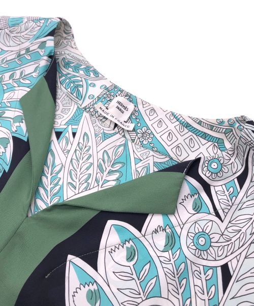 HERMES（エルメス）HERMES (エルメス) 総柄シルクデザインブラウス スカイブルー×ホワイト サイズ:34の古着・服飾アイテム