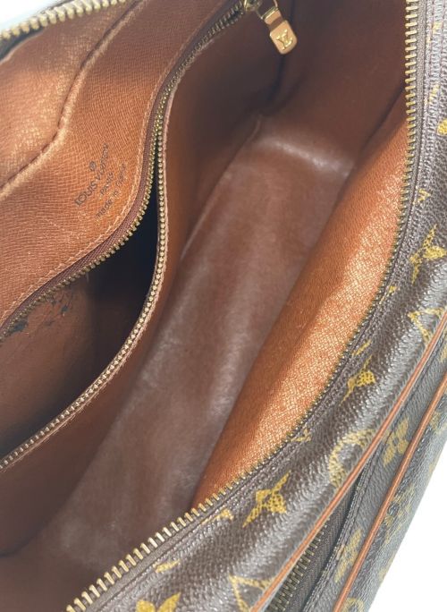 LOUIS VUITTON（ルイ ヴィトン）LOUIS VUITTON (ルイ ヴィトン) ナイル ブラウン サイズ:-の古着・服飾アイテム