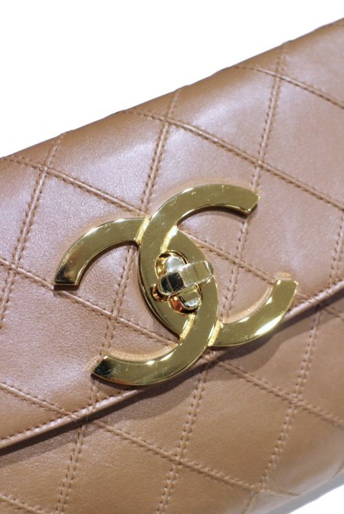 CHANEL（シャネル）CHANEL (シャネル) レザークラッチバッグ ブラウン サイズ:-の古着・服飾アイテム