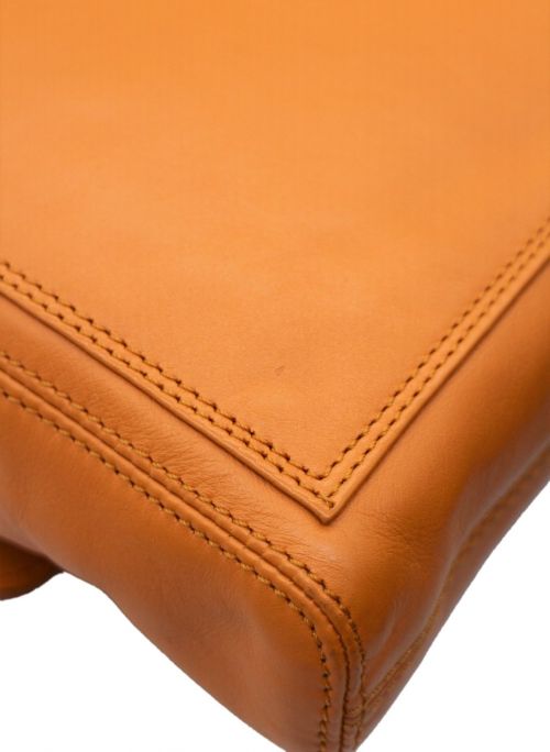 CHANEL（シャネル）CHANEL (シャネル) ココマークステッチショルダーバッグ オレンジ サイズ:-の古着・服飾アイテム