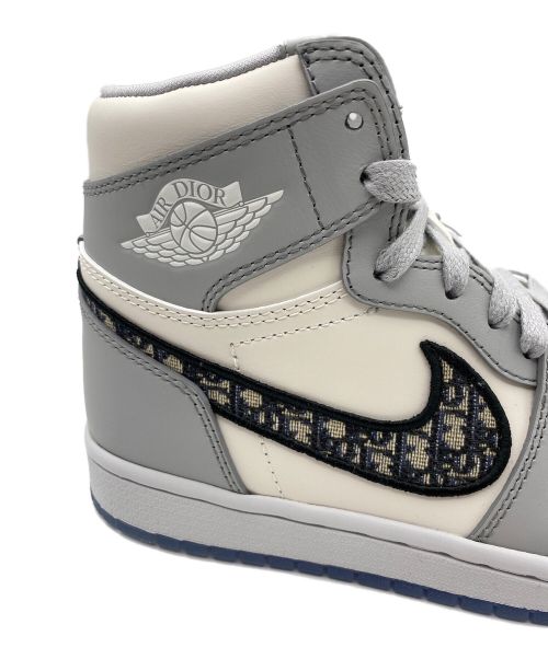 Dior（ディオール）Dior × Nike Air Jordan (ディオール × エアジョーダン) Air Jordan 1 High OG ライトグレー サイズ:37.5 未使用品の古着・服飾アイテム