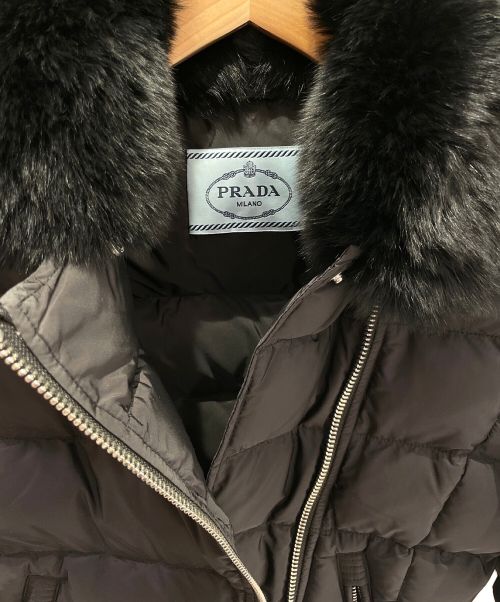 PRADA（プラダ）PRADA (プラダ) ファー付きダウンジャケット ブラック サイズ:38の古着・服飾アイテム