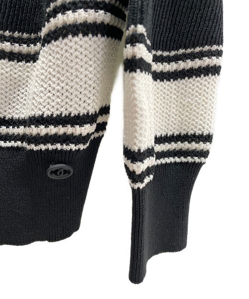 CHANEL（シャネル）CHANEL (シャネル) アシンメトリーVネックニット ホワイト×ブラック サイズ:36の古着・服飾アイテム