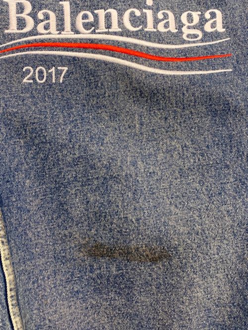 BALENCIAGA（バレンシアガ）BALENCIAGA (バレンシアガ) 17AW Campaign Logo Denim Jacket スカイブルー サイズ:44の古着・服飾アイテム