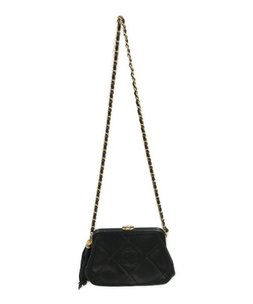 CHANEL（シャネル）CHANEL (シャネル) フリンジチャーム付チェーンショルダーポーチ ブラックの古着・服飾アイテム