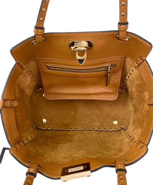 VALENTINO（ヴァレンティノ）VALENTINO (ヴァレンティノ) ロックスタッズレザー2WAYバッグ ブラウン サイズ:-の古着・服飾アイテム