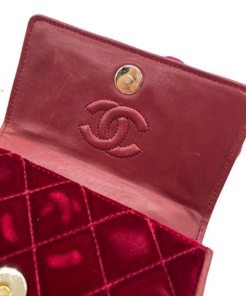 CHANEL（シャネル）CHANEL (シャネル) ベロアチェーンショルダーバッグ レッド サイズ:-の古着・服飾アイテム