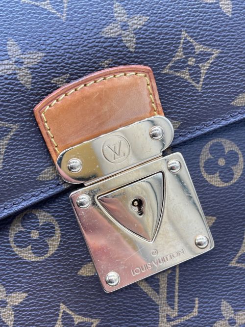 LOUIS VUITTON（ルイ ヴィトン）LOUIS VUITTON (ルイ ヴィトン) ロブスト1 ブラウン サイズ:-の古着・服飾アイテム