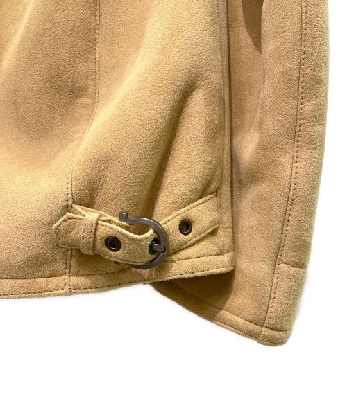 Salvatore Ferragamo（サルヴァトーレ フェラガモ）Salvatore Ferragamo (サルヴァトーレ フェラガモ) ムートンブルゾンジャケット ベージュ サイズ:48の古着・服飾アイテム