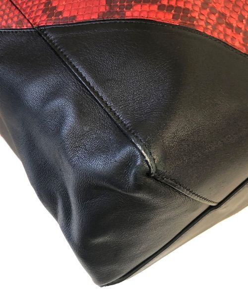 CELINE（セリーヌ）CELINE (セリーヌ) パイソン切替トートバッグ レッド×ブラック サイズ:-の古着・服飾アイテム