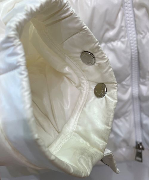 MONCLER（モンクレール）MONCLER (モンクレール) ライトダウンジャケット ホワイト サイズ:4の古着・服飾アイテム