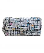 CHANELシャネル）の古着「マトラッセペイントチェーンショルダーバッグ」｜ホワイト×ブラック