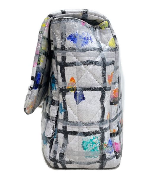 CHANEL（シャネル）CHANEL (シャネル) マトラッセペイントチェーンショルダーバッグ ホワイト×ブラックの古着・服飾アイテム