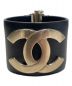 CHANEL（シャネル）の古着「ココマークレザーバングル」｜ブラック