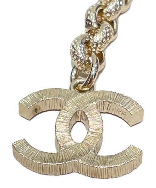 CHANEL（シャネル）CHANEL (シャネル) ストーン付ロゴネックレスの古着・服飾アイテム