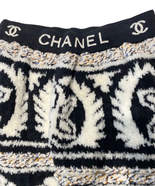 CHANEL（シャネル）CHANEL (シャネル) ノルディックウエストロゴスカート ホワイト×ブラック サイズ:36の古着・服飾アイテム