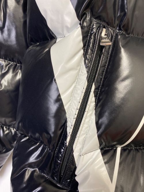 MONCLER（モンクレール）MONCLER (モンクレール) ロゴダウンジャケット ブラック サイズ:48の古着・服飾アイテム