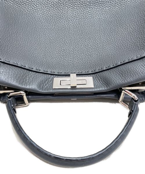 FENDI（フェンディ）FENDI (フェンディ) セレリアピーカブーレギュラー グレー サイズ:レギュラーの古着・服飾アイテム