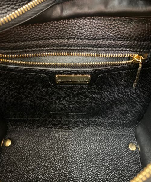 Salvatore Ferragamo（サルヴァトーレ フェラガモ）Salvatore Ferragamo (サルヴァトーレ フェラガモ) AMY GANCIO SHOPPING SMALL TOTE ブラック サイズ:-の古着・服飾アイテム