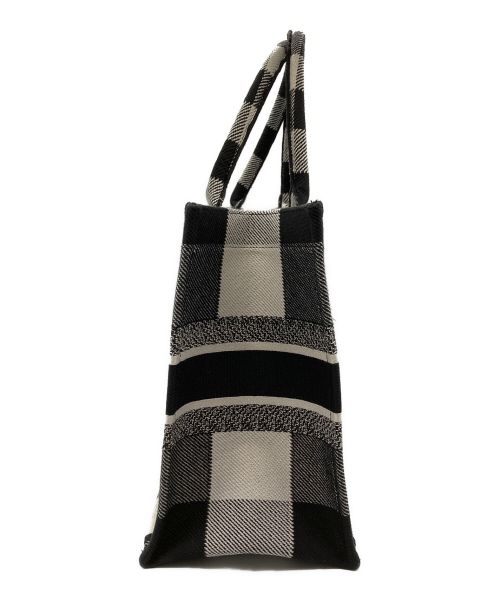 Christian Dior（クリスチャン ディオール）Christian Dior (クリスチャン ディオール) ブックトートバッグ ブラック×ホワイト サイズ:ミディアムの古着・服飾アイテム