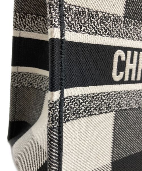 Christian Dior（クリスチャン ディオール）Christian Dior (クリスチャン ディオール) ブックトートバッグ ブラック×ホワイト サイズ:ミディアムの古着・服飾アイテム