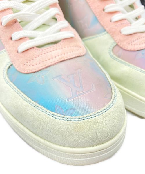 LOUIS VUITTON（ルイ ヴィトン）LOUIS VUITTON (ルイ ヴィトン) プリズムハイカットスニーカー ホワイト×ピンク サイズ:SIZE 8の古着・服飾アイテム