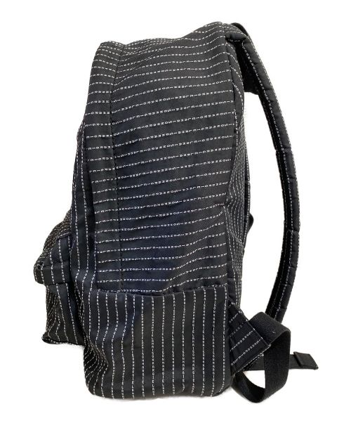 Maison Margiela（メゾンマルジェラ）Maison Margiela (メゾンマルジェラ) ロゴストライプバックパック ブラック サイズ:-の古着・服飾アイテム