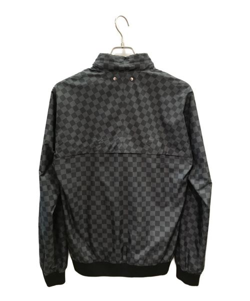 LOUIS VUITTON（ルイ ヴィトン）LOUIS VUITTON (ルイ ヴィトン) ダミエグラフィット リバーシブルグラフィットナイロンブルゾン ブラック サイズ:SIZE 44の古着・服飾アイテム