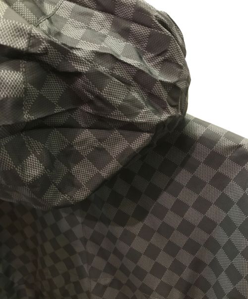 LOUIS VUITTON（ルイ ヴィトン）LOUIS VUITTON (ルイ ヴィトン) ダミエグラフィット リバーシブルグラフィットナイロンブルゾン ブラック サイズ:SIZE 44の古着・服飾アイテム