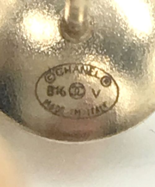 CHANEL（シャネル）CHANEL (シャネル) ココマークパールボールピアス パールホワイトの古着・服飾アイテム