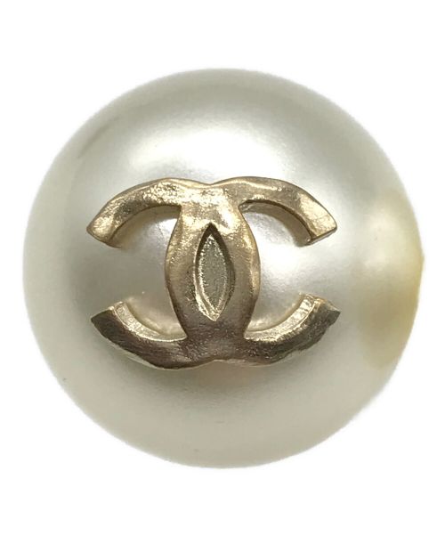 CHANEL（シャネル）CHANEL (シャネル) ココマークパールボールピアス パールホワイトの古着・服飾アイテム
