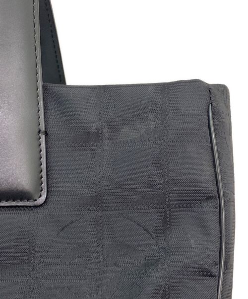 CHANEL（シャネル）CHANEL (シャネル) ニュートラベルライントートバッグ ブラックの古着・服飾アイテム