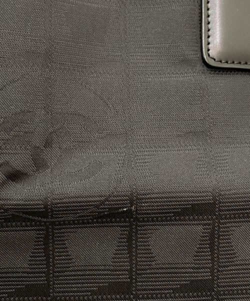 CHANEL（シャネル）CHANEL (シャネル) ニュートラベルライントートバッグ ブラックの古着・服飾アイテム