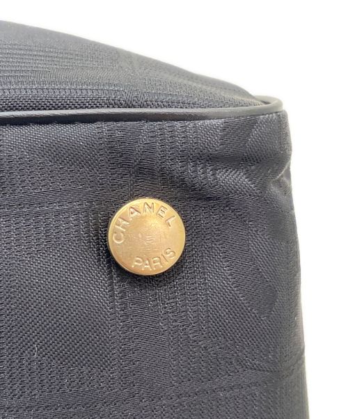 CHANEL（シャネル）CHANEL (シャネル) ニュートラベルライントートバッグ ブラックの古着・服飾アイテム