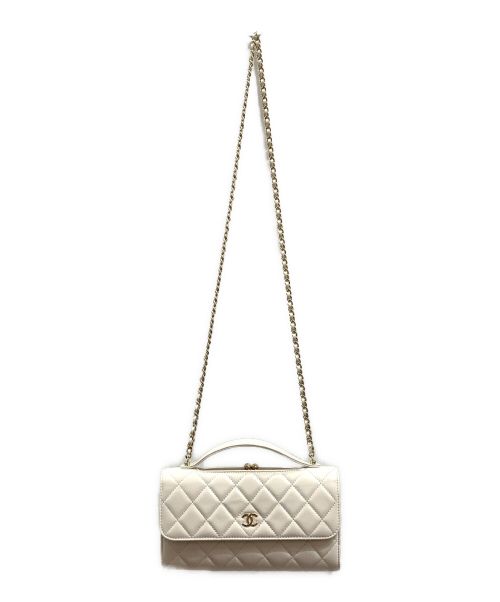 CHANEL（シャネル）CHANEL (シャネル) マトラッセ チェーン ウォレット ホワイト サイズ:22の古着・服飾アイテム