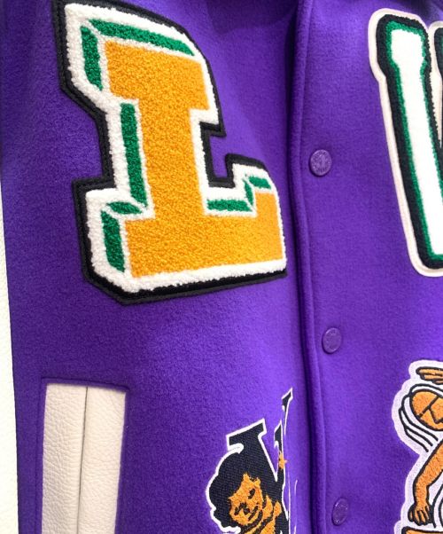 LOUIS VUITTON（ルイ ヴィトン）LOUIS VUITTON (ルイ ヴィトン) ヴァーシティージャケット パープル×アイボリー サイズ:48の古着・服飾アイテム