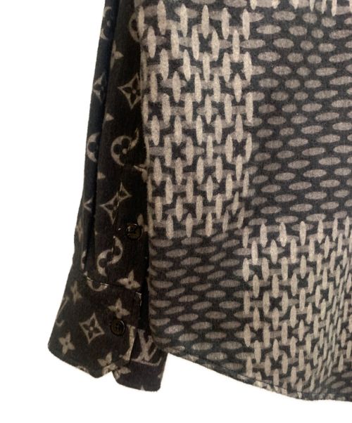 LOUIS VUITTON（ルイ ヴィトン）LOUIS VUITTON (ルイ ヴィトン) ウェーブジャイアントダミエフランネルシャツ ブラック×グレー サイズ:Lの古着・服飾アイテム