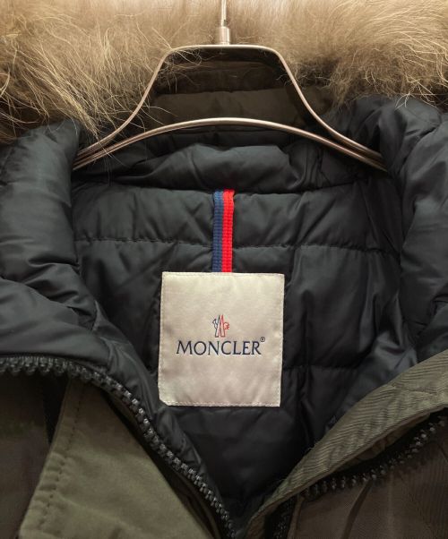 MONCLER（モンクレール）MONCLER (モンクレール) ファー付ハーフダウンコート カーキ サイズ:00の古着・服飾アイテム