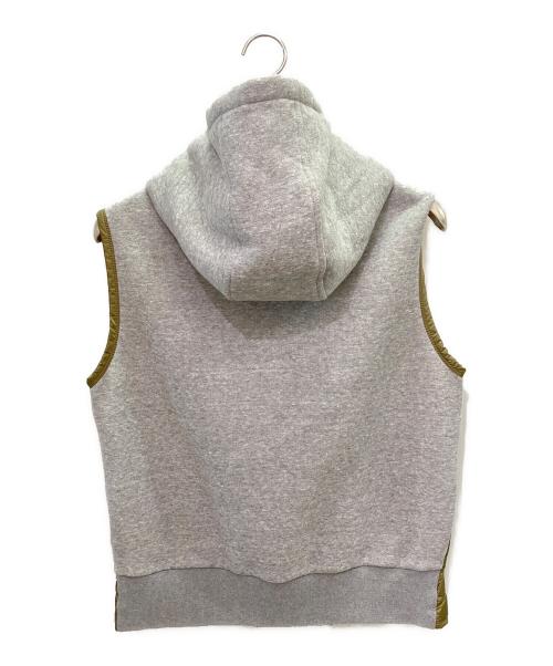 MONCLER（モンクレール）MONCLER (モンクレール) フーデットダウンベスト カーキ サイズ:Mの古着・服飾アイテム