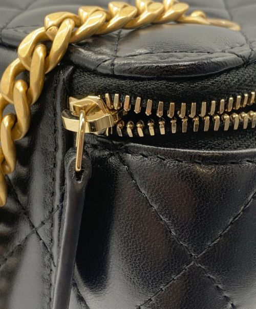 CHANEL（シャネル）CHANEL (シャネル) マトラッセ Wチェーン バニティケース ブラックの古着・服飾アイテム