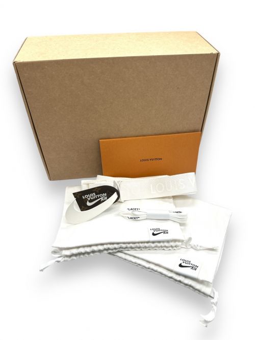 LOUIS VUITTON（ルイ ヴィトン）LOUIS VUITTON (ルイ ヴィトン) NIKE (ナイキ) Virgil Abloh (ヴァージル・アブロー) AIR FORCE 1 LOW by VIRGIL ABLOH ホワイト サイズ:7の古着・服飾アイテム