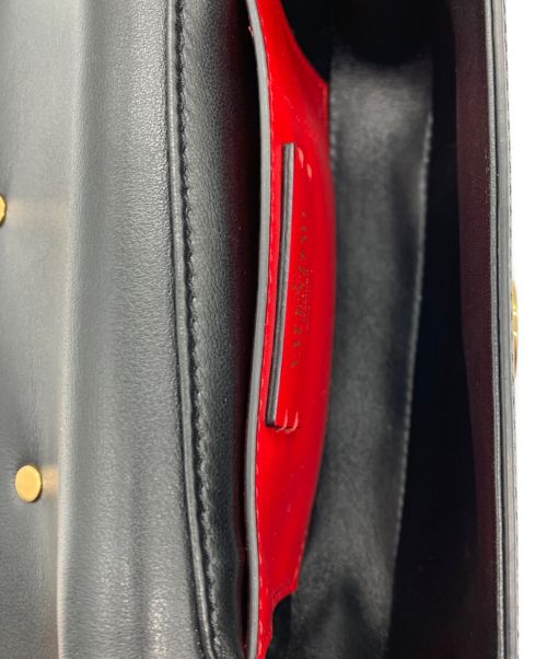 VALENTINO（ヴァレンティノ）VALENTINO (ヴァレンティノ) Supervee Crossbody Bag ブラック×ゴールドの古着・服飾アイテム