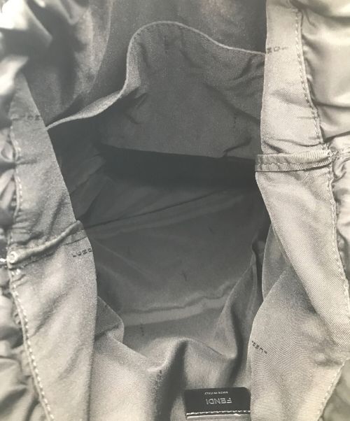 FENDI（フェンディ）FENDI (フェンディ) ロゴ フェイスリュック ナップサック ブラックの古着・服飾アイテム