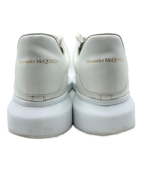 ALEXANDER McQUEEN（アレキサンダーマックイーン）ALEXANDER McQUEEN (アレキサンダーマックイーン) Oversized Sneakers ホワイト サイズ:44の古着・服飾アイテム