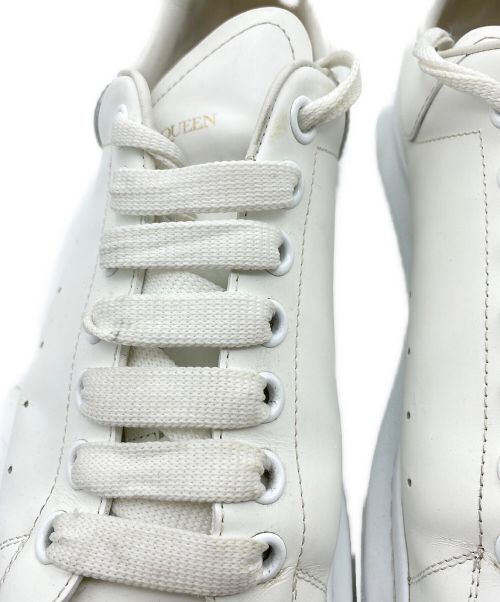 ALEXANDER McQUEEN（アレキサンダーマックイーン）ALEXANDER McQUEEN (アレキサンダーマックイーン) Oversized Sneakers ホワイト サイズ:44の古着・服飾アイテム